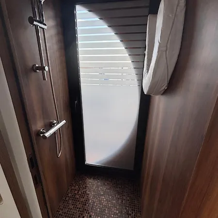 Wohlfuehlboot Hausboot - Festlieger In Der Marina Zaue Am - Wc An Bord -