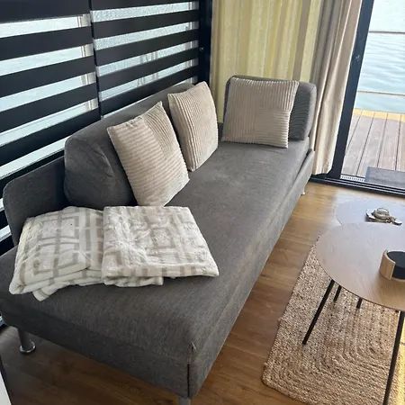 Botel Wohlfuehlboot Hausboot - Festlieger In Der Marina Zaue Am - Wc An Bord -