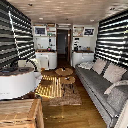 Wohlfuehlboot Hausboot - Festlieger In Der Marina Zaue Am - Wc An Bord - Botel Schwielochsee